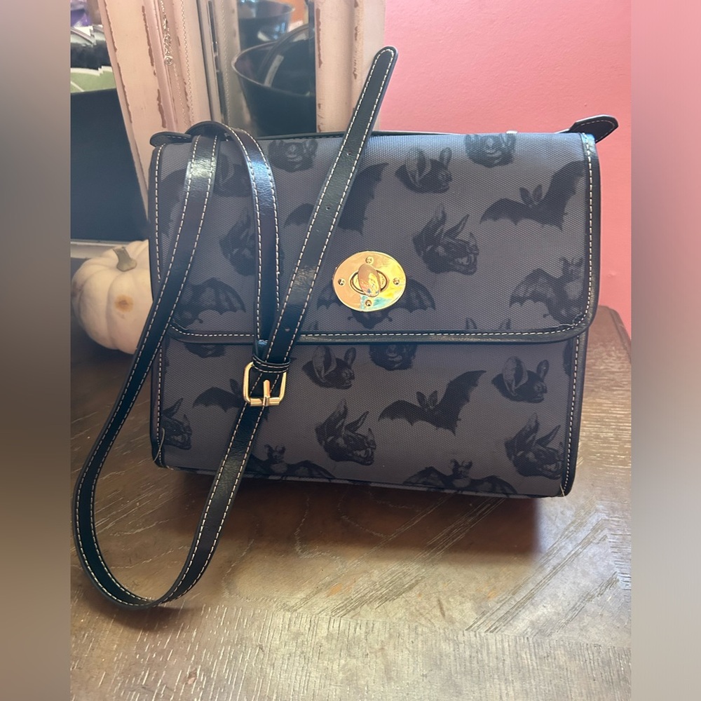 Adorable Bat Purse!! Halloween?